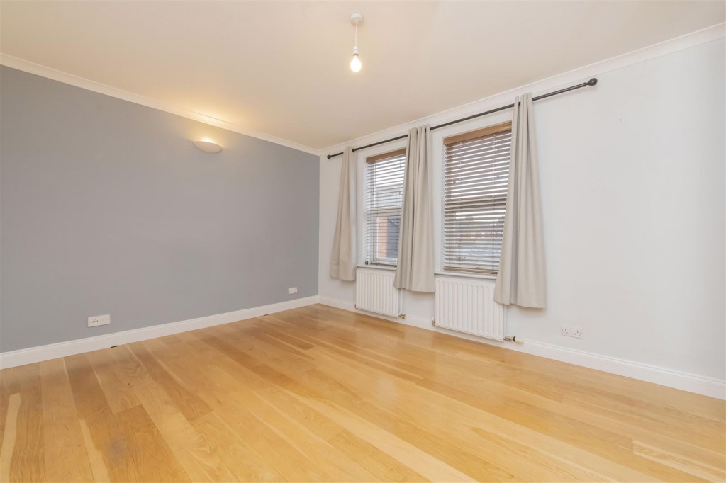Images for Wood Street, Kettering EAID:oscarjamesapi BID:2