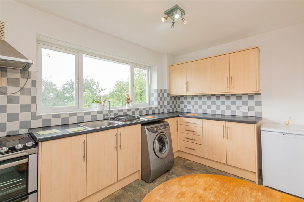 Images for Greenhill Road, Kettering EAID:oscarjamesapi BID:2