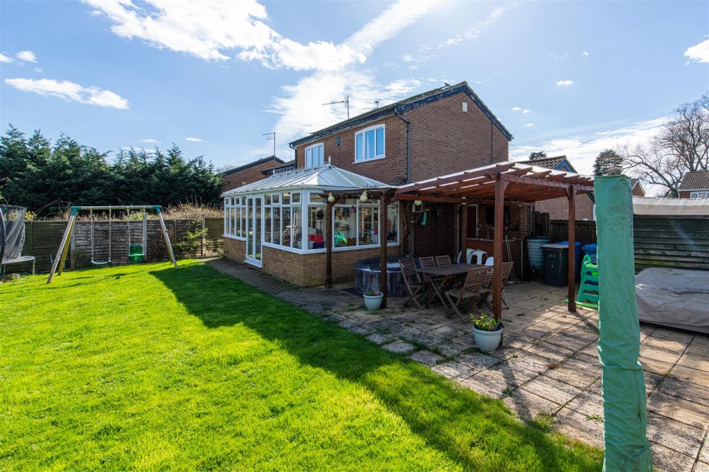 Images for Davis Close, Rothwell, Kettering EAID:oscarjamesapi BID:2