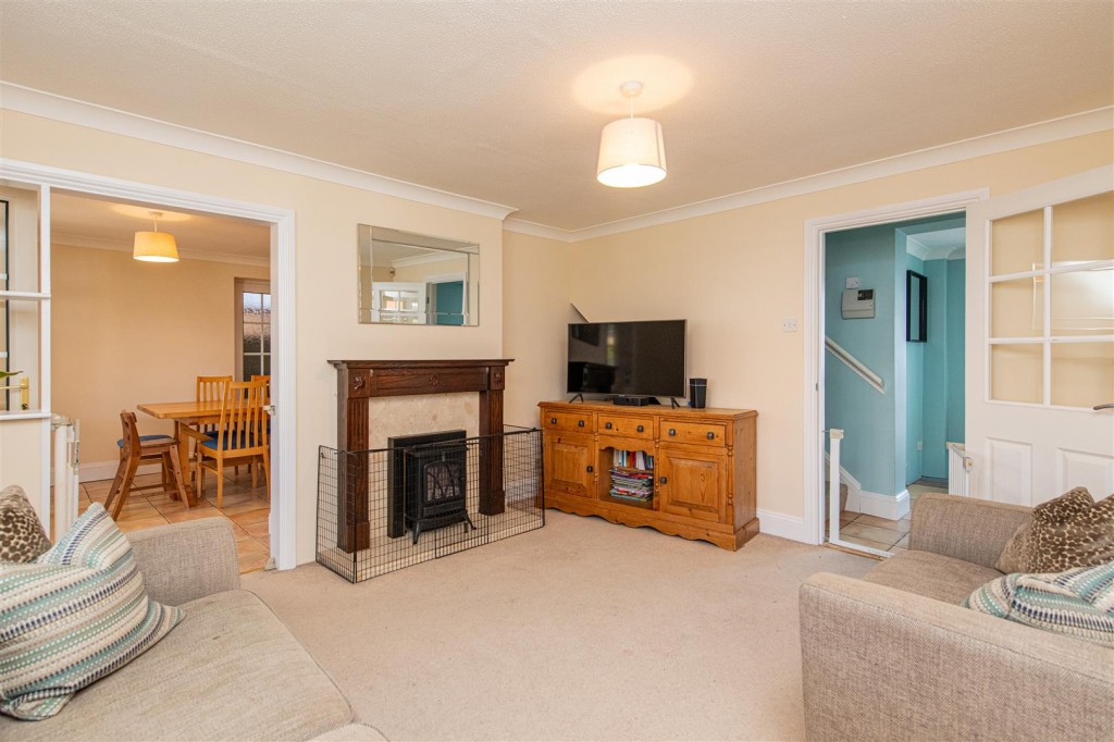 Images for Davis Close, Rothwell, Kettering EAID:oscarjamesapi BID:2