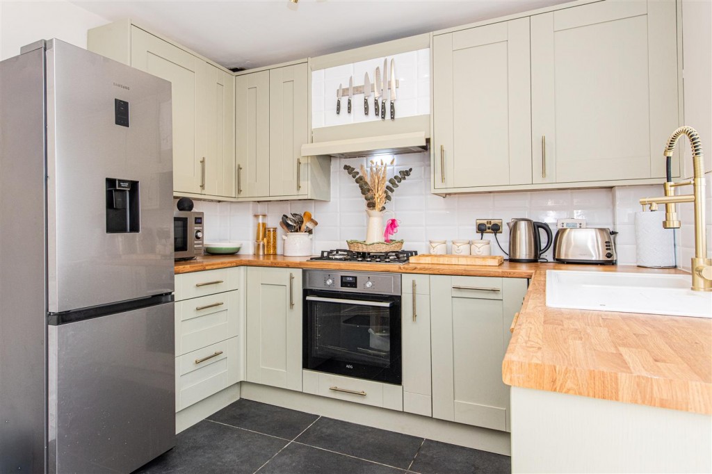 Images for Tate Grove, Hardingstone EAID:oscarjamesapi BID:1