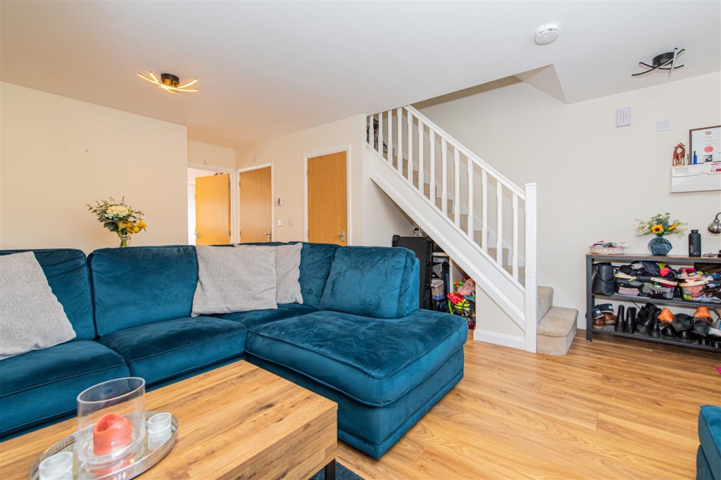 Images for Blackberry Close, Higham Ferrers EAID:oscarjamesapi BID:8