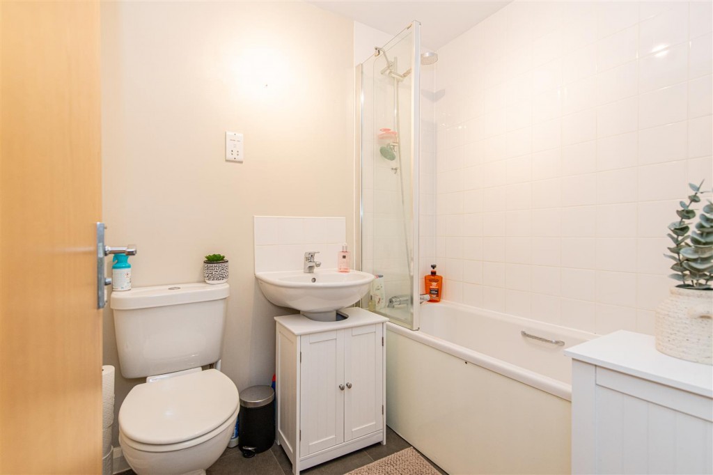 Images for Blackberry Close, Higham Ferrers EAID:oscarjamesapi BID:8