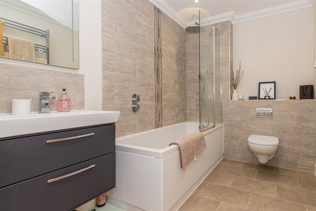 Images for Cherwell Drive EAID:oscarjamesapi BID:2