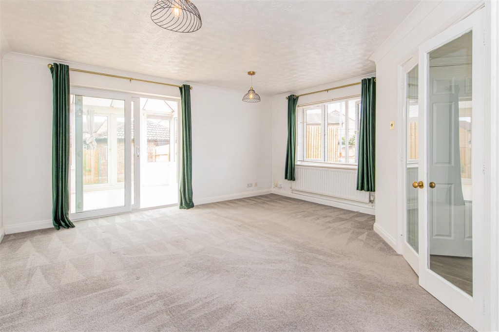Images for Kenilworth Drive, Kettering EAID:oscarjamesapi BID:2