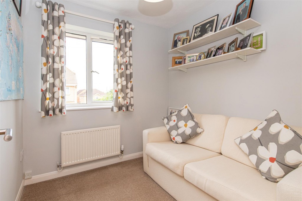 Images for Mead Road, Kettering EAID:oscarjamesapi BID:2