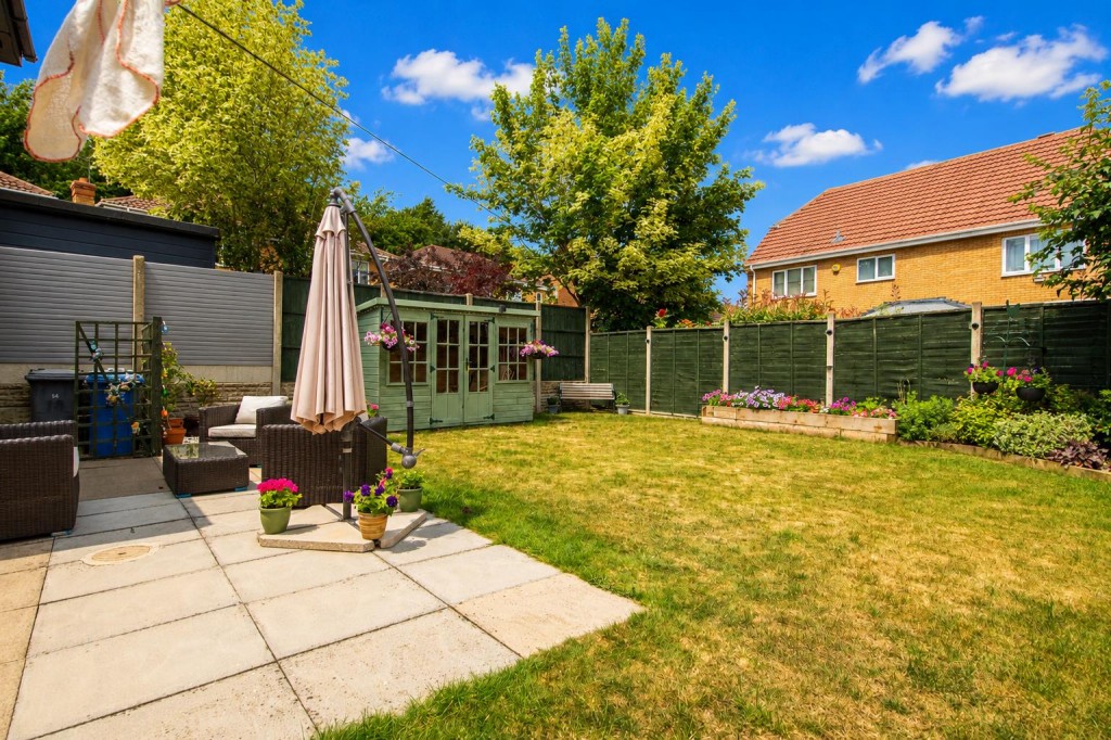 Images for Mead Road, Kettering EAID:oscarjamesapi BID:2