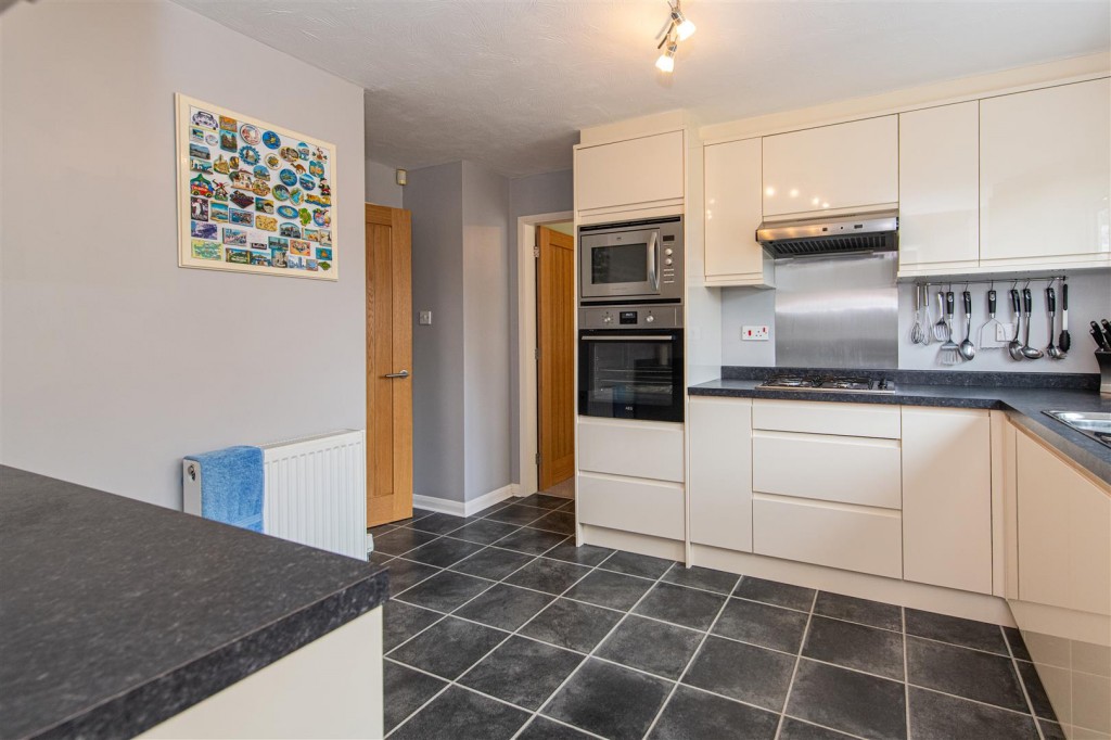 Images for Mead Road, Kettering EAID:oscarjamesapi BID:2