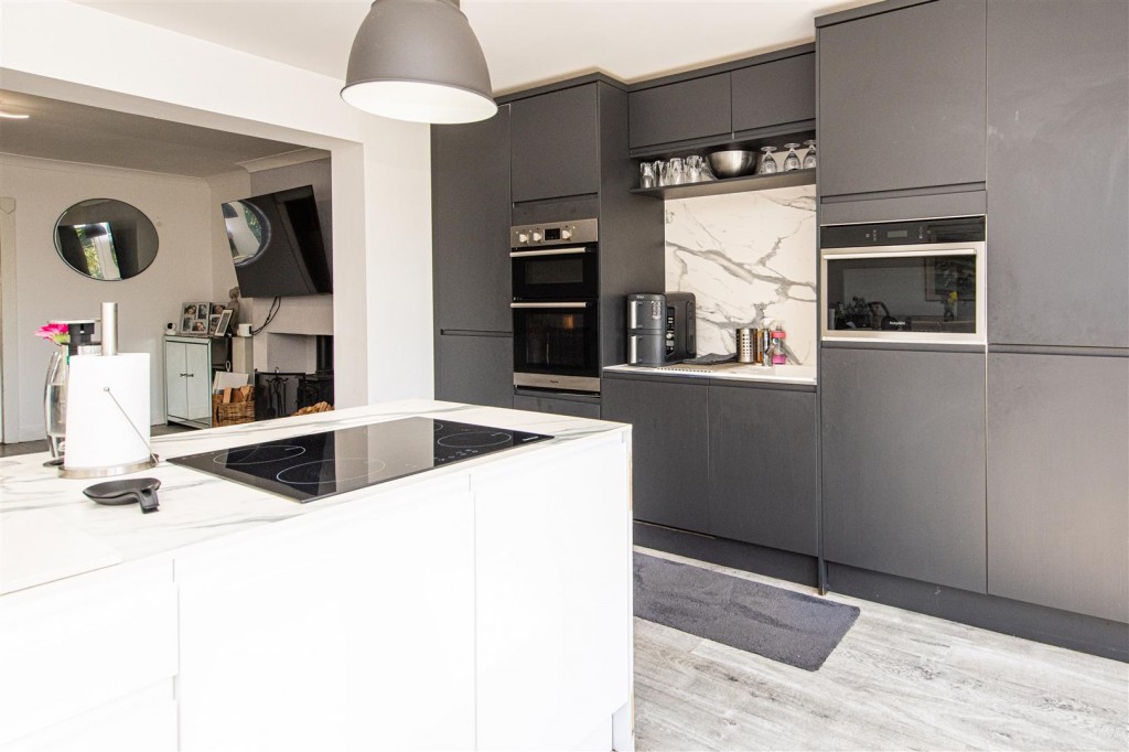 Images for Bridle Road, Burton Latimer EAID:oscarjamesapi BID:3