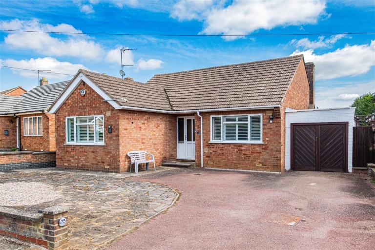Westhill Drive, Kettering - EAID:oscarjamesapi, BID:2