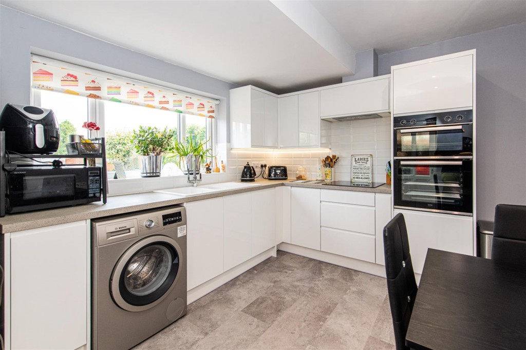 Images for Westhill Drive, Kettering EAID:oscarjamesapi BID:2