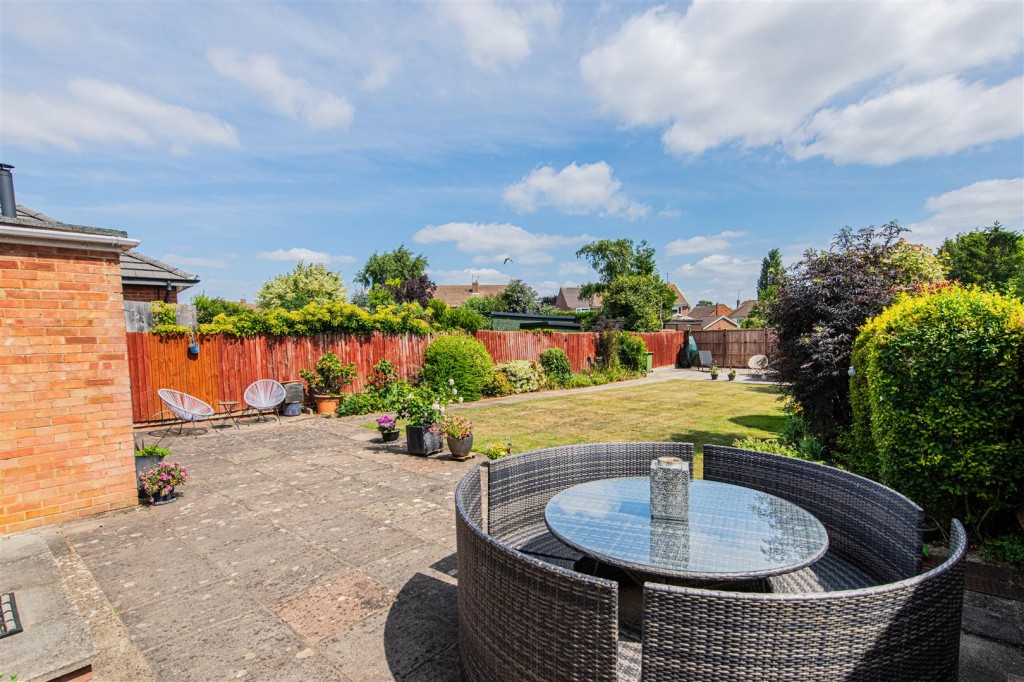 Images for Westhill Drive, Kettering EAID:oscarjamesapi BID:2