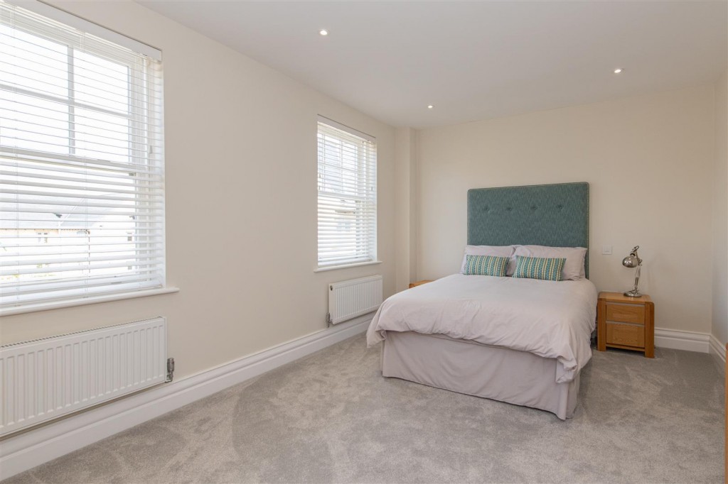 Images for Coles Close, Little Harrowden, Wellingborough EAID:oscarjamesapi BID:3