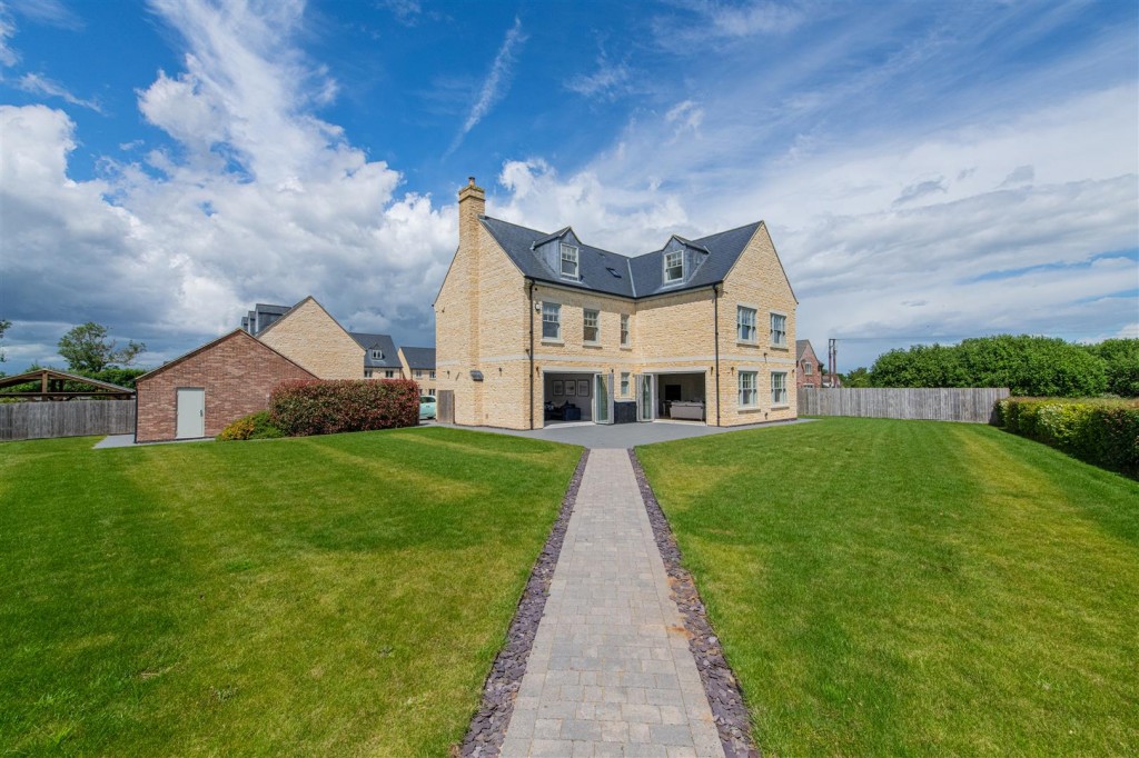 Images for Coles Close, Little Harrowden, Wellingborough EAID:oscarjamesapi BID:3
