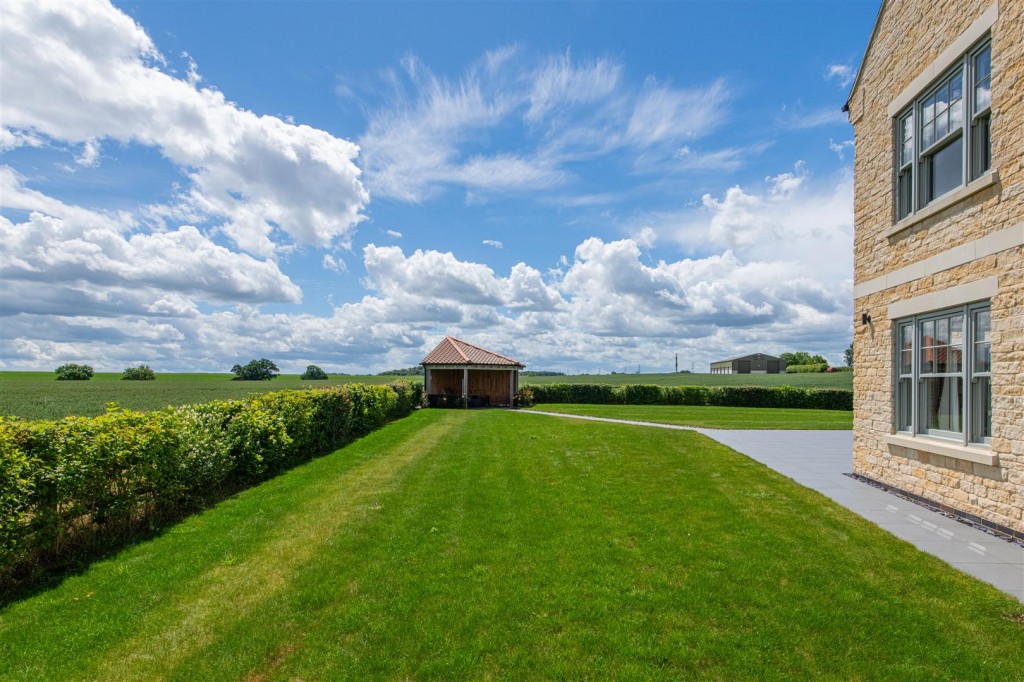 Images for Coles Close, Little Harrowden, Wellingborough EAID:oscarjamesapi BID:3
