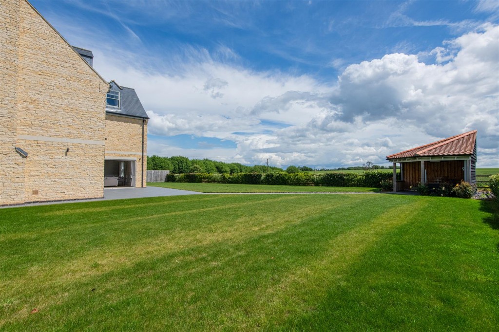 Images for Coles Close, Little Harrowden, Wellingborough EAID:oscarjamesapi BID:3