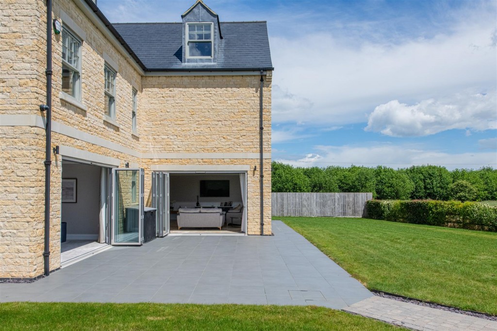 Images for Coles Close, Little Harrowden, Wellingborough EAID:oscarjamesapi BID:3