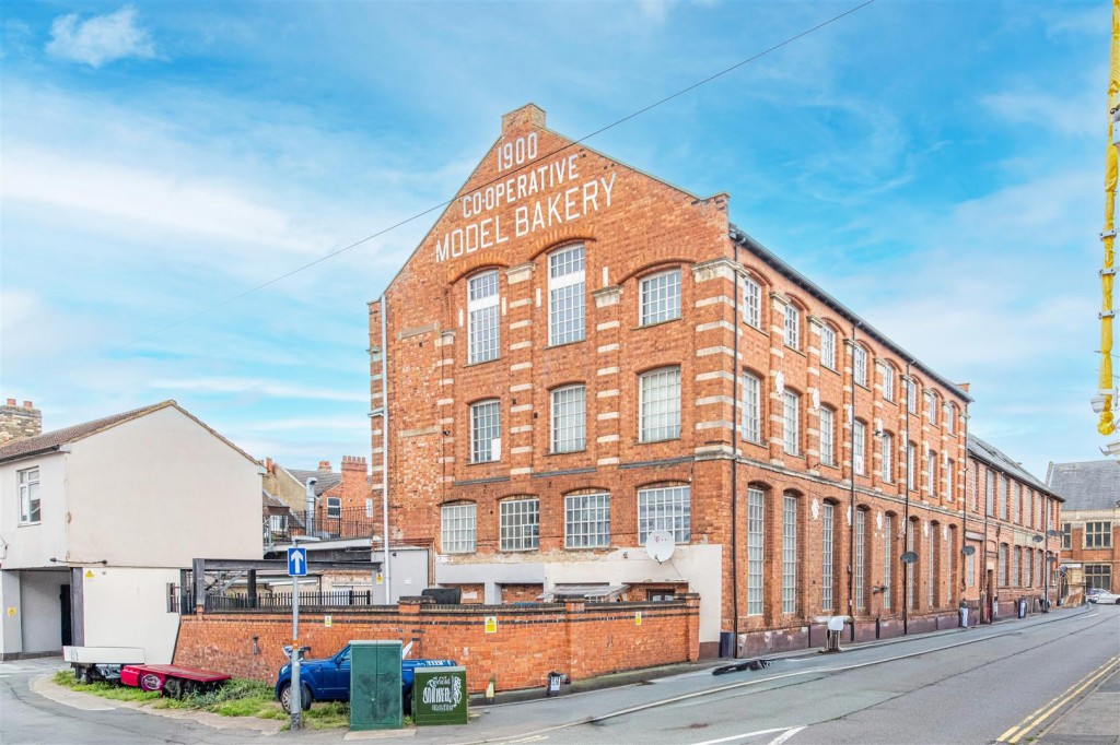 Images for Regent Street, Kettering EAID:oscarjamesapi BID:2