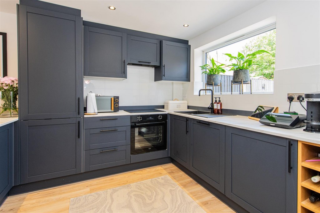 Images for Kingsthorpe Avenue, Corby EAID:oscarjamesapi BID:4
