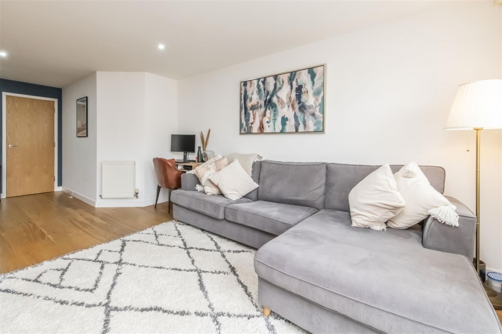 Images for Roe Road, Northampton EAID:oscarjamesapi BID:2