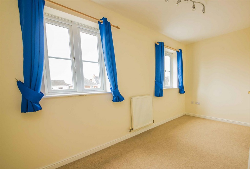 Images for Coles Close, Burton Latimer, Kettering EAID:oscarjamesapi BID:2