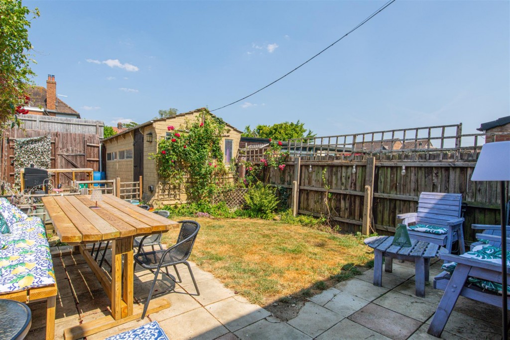 Images for Summerfield Road, Kettering EAID:oscarjamesapi BID:2