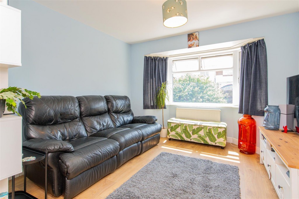Images for Summerfield Road, Kettering EAID:oscarjamesapi BID:2