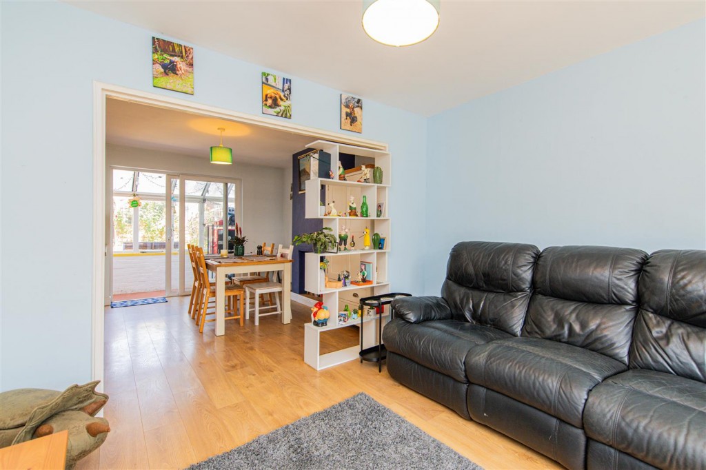 Images for Summerfield Road, Kettering EAID:oscarjamesapi BID:2