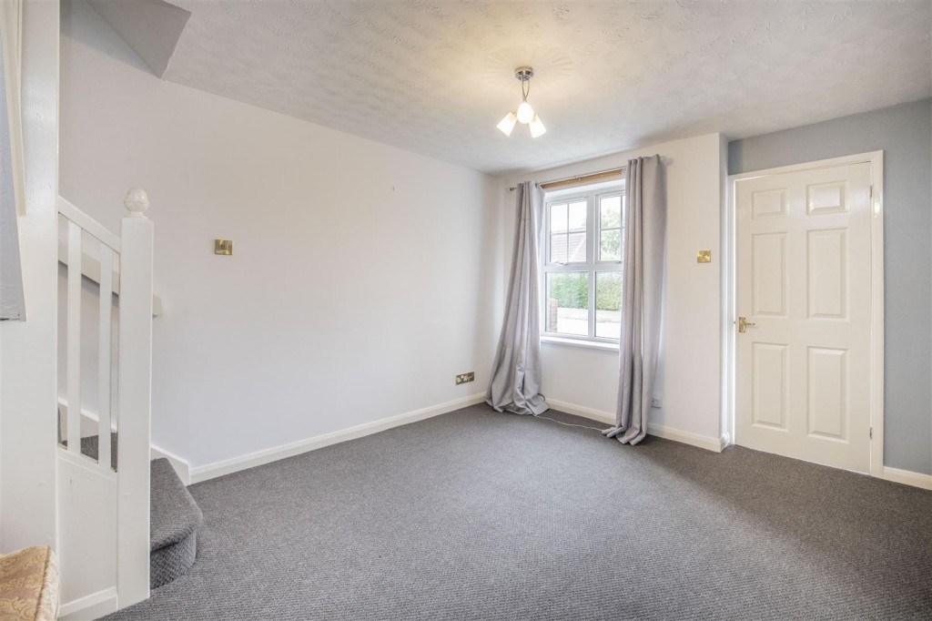 Images for Almond Road, Kettering EAID:oscarjamesapi BID:2
