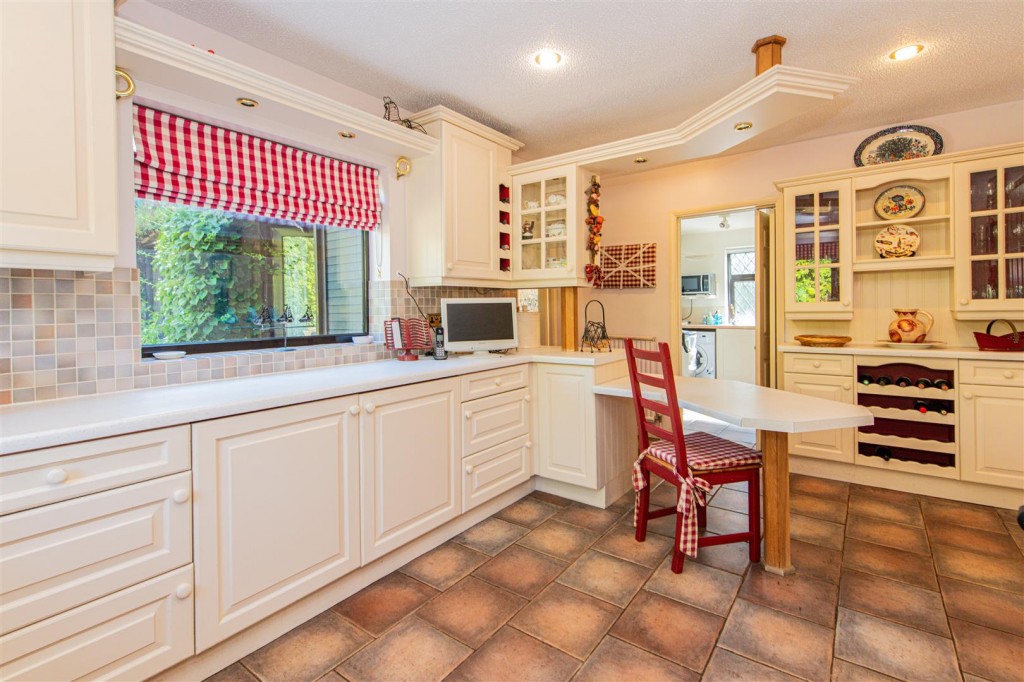 Images for Manor Close, Great Harrowden EAID:oscarjamesapi BID:3
