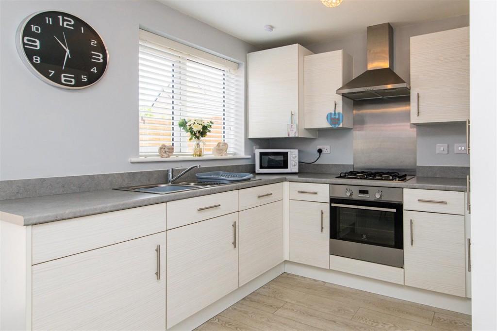 Images for Speight Crescent, Barton Seagrave EAID:oscarjamesapi BID:3
