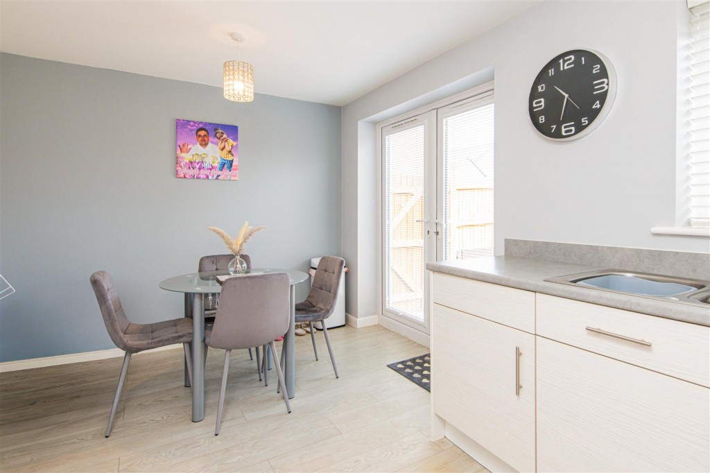 Images for Speight Crescent, Barton Seagrave EAID:oscarjamesapi BID:3