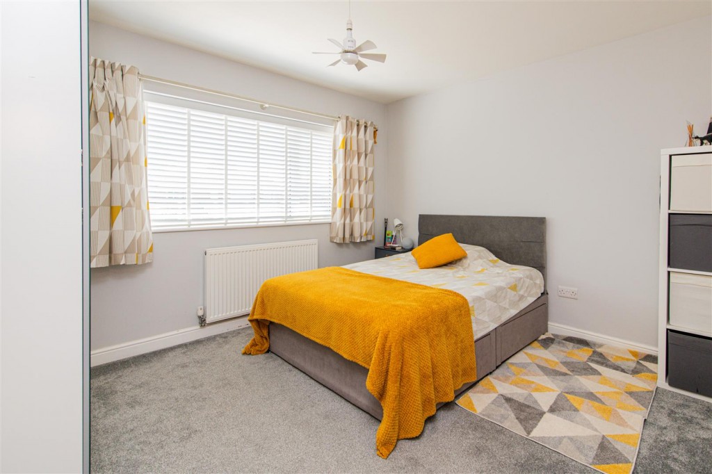 Images for Blake Court, Barton Seagrave EAID:oscarjamesapi BID:2
