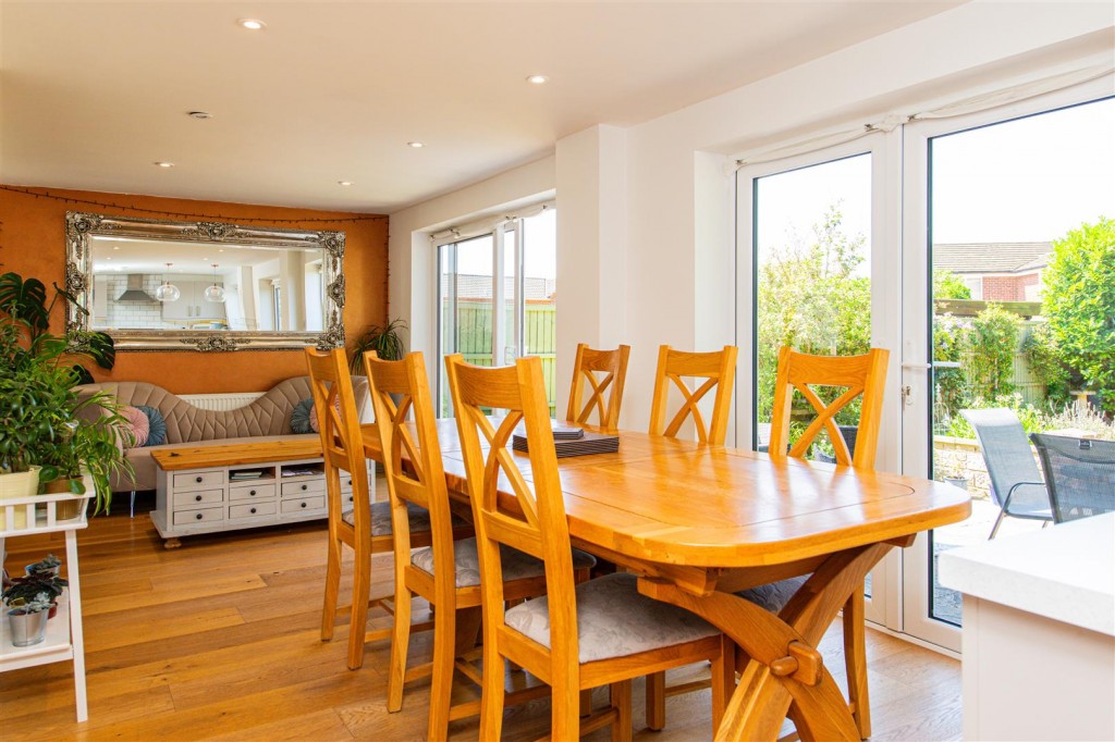Images for Blake Court, Barton Seagrave EAID:oscarjamesapi BID:2