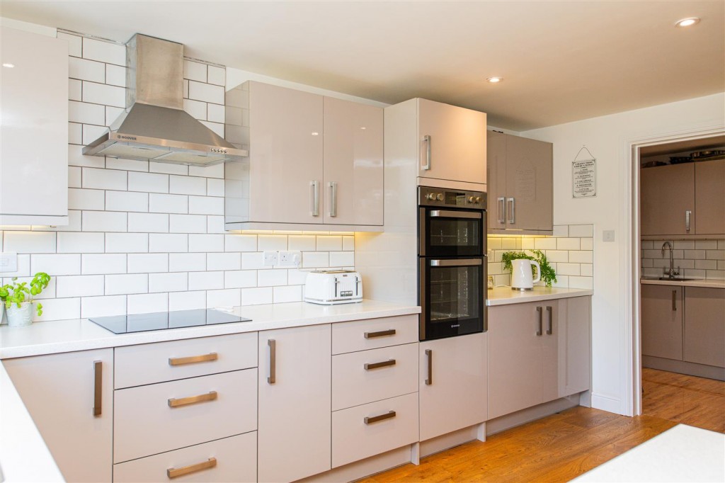 Images for Blake Court, Barton Seagrave EAID:oscarjamesapi BID:2