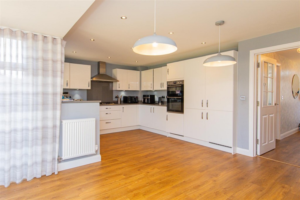Images for Blisworth Road, Barton Seagrave, Kettering EAID:oscarjamesapi BID:2