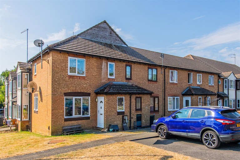 Gainsborough Court, Corby - EAID:oscarjamesapi, BID:4