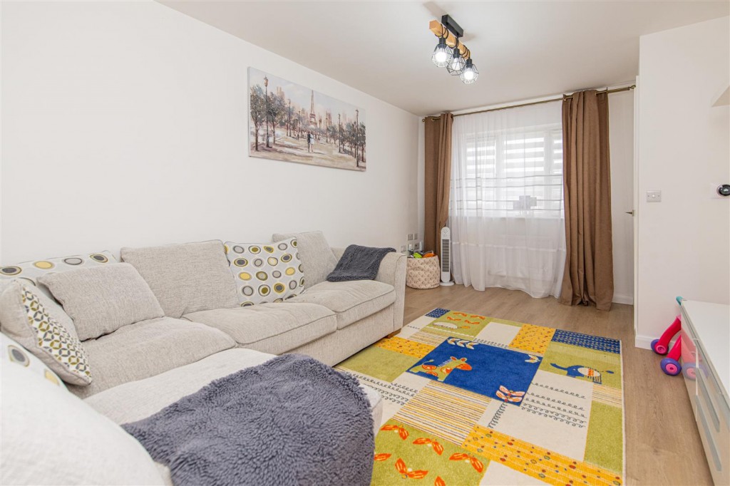 Images for Bective Close, Northampton EAID:oscarjamesapi BID:1