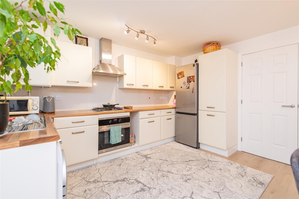 Images for Bective Close, Northampton EAID:oscarjamesapi BID:1