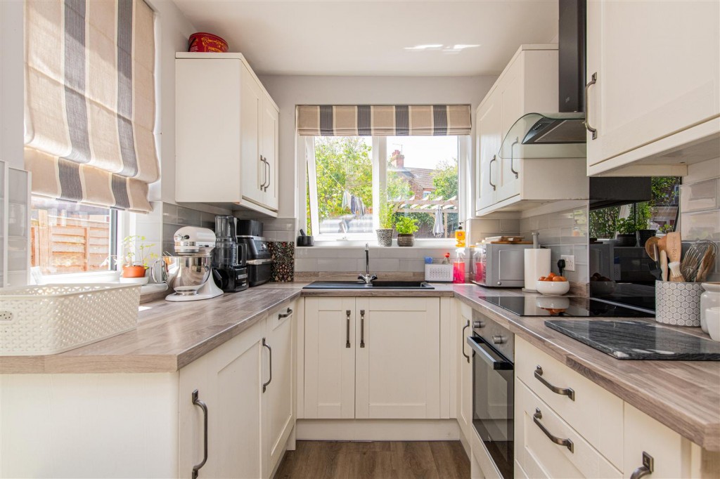 Images for Eastfield Road, Wellingborough EAID:oscarjamesapi BID:6