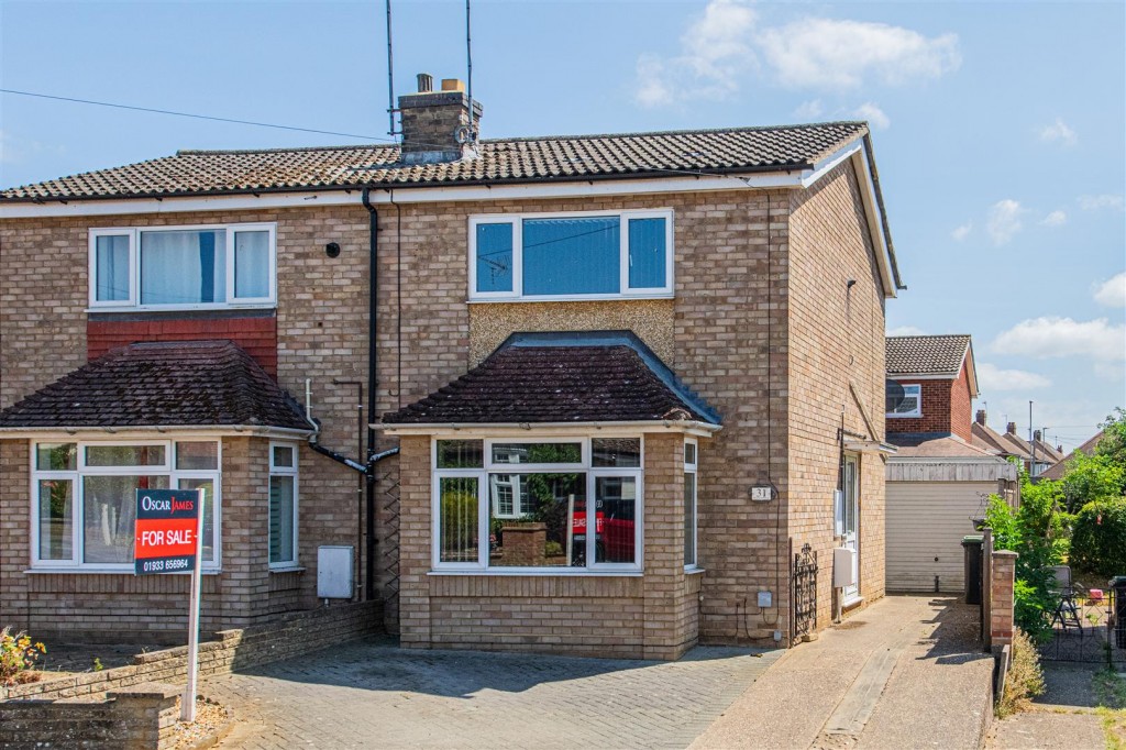 Images for Meadow Walk, Higham Ferrers EAID:oscarjamesapi BID:8
