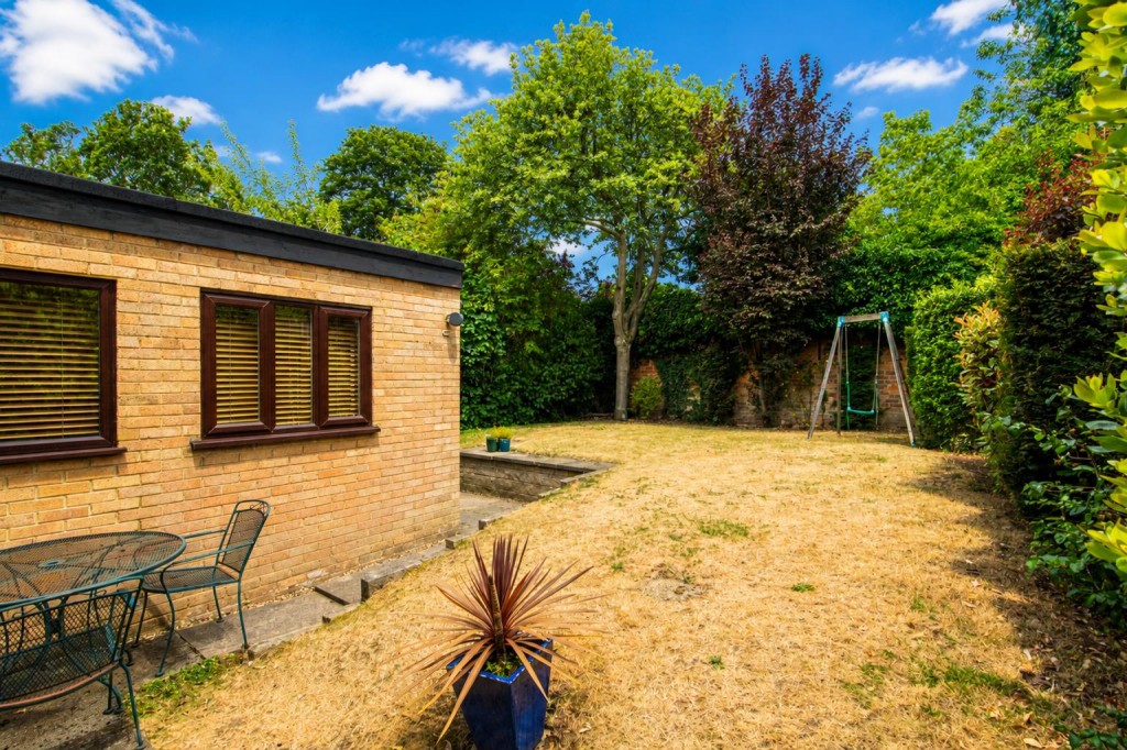 Images for The Avenue, Cliftonville, Northampton EAID:oscarjamesapi BID:1