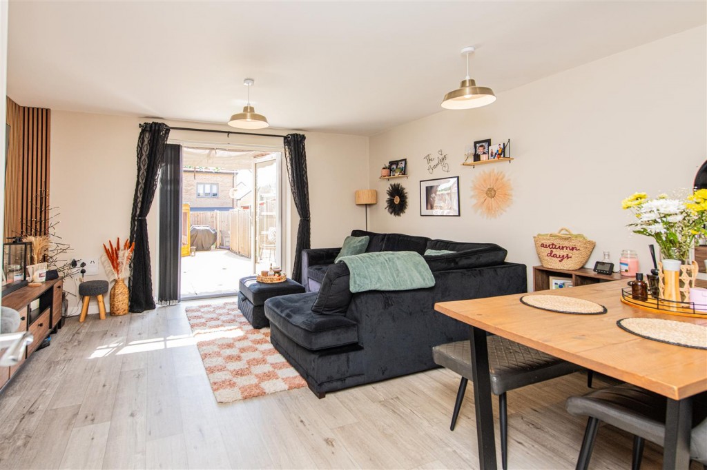 Images for Larimar Road, Wellingborough EAID:oscarjamesapi BID:6