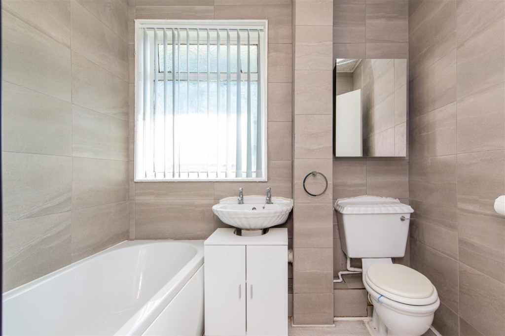 Images for Ribblesdale Avenue, Corby EAID:oscarjamesapi BID:4