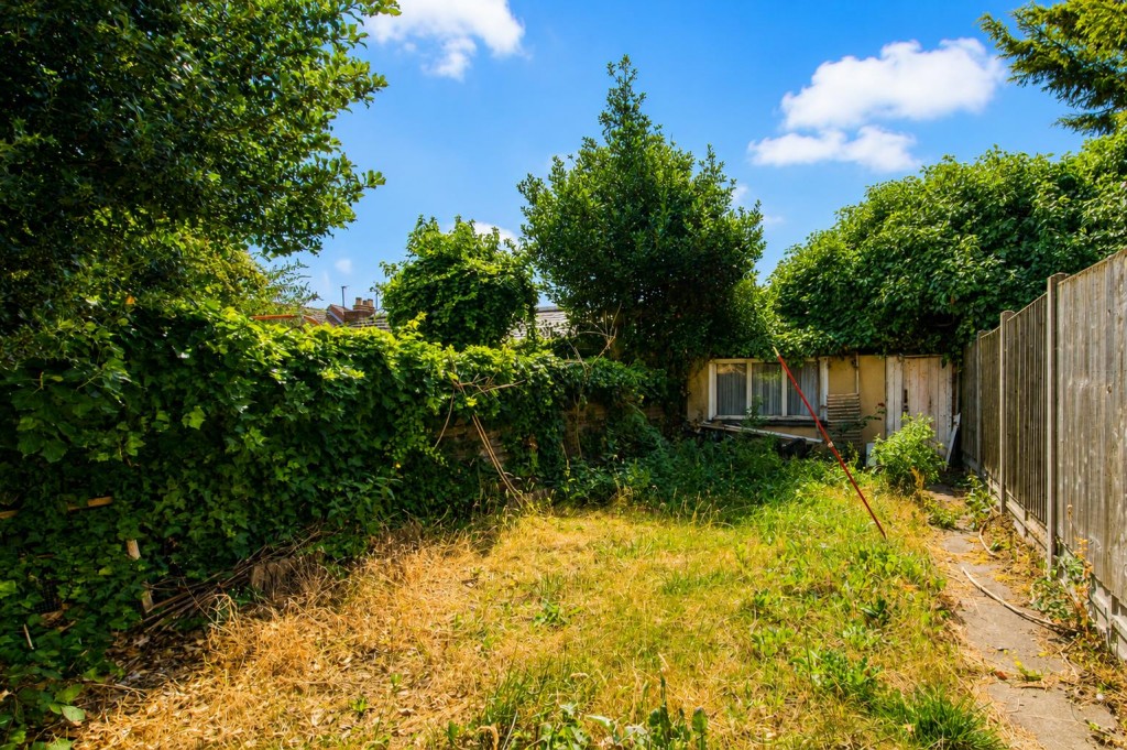 Images for Wood Street, Kettering EAID:oscarjamesapi BID:2