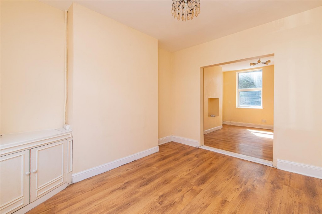 Images for Wood Street, Kettering EAID:oscarjamesapi BID:2