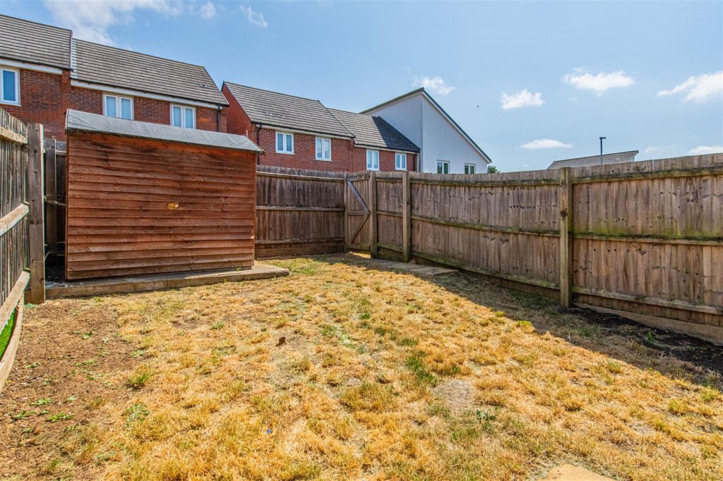 Images for Waterside Road, Wellingborough EAID:oscarjamesapi BID:6