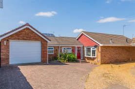 Images for Silverdale Grove, Rushden
