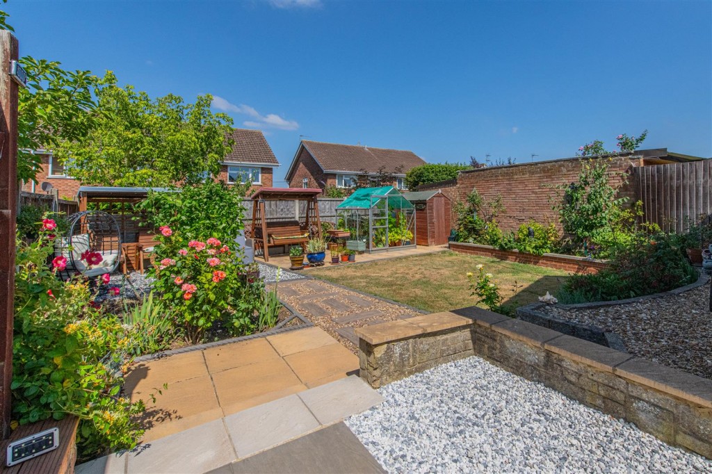 Images for Silverdale Grove, Rushden EAID:oscarjamesapi BID:8