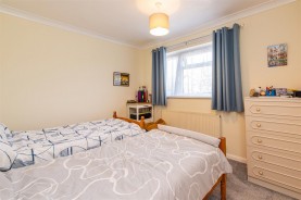 Images for Silverdale Grove, Rushden